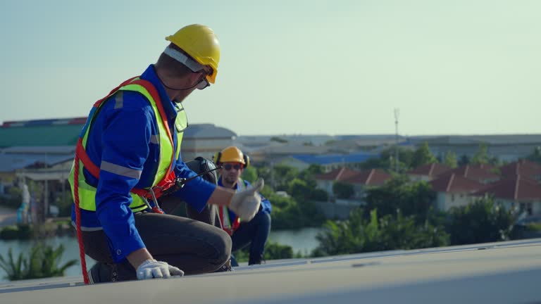 Best Hot Roofs  in Elmore, AL
